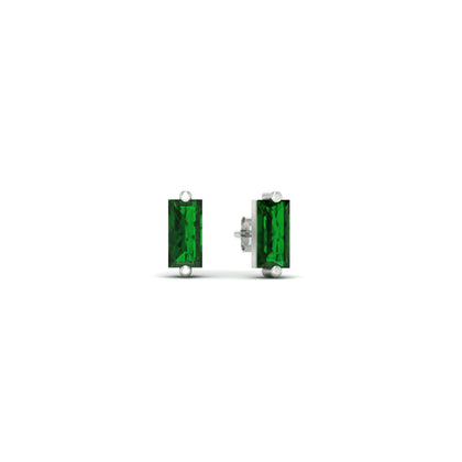 single-baguette-stud-sapphire-earring-in-white-gold-fdear11011gsablangle1-nl-wg.jpg?v=1771394802