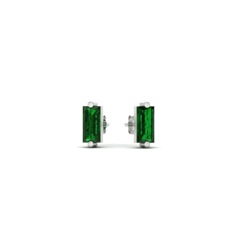 single-baguette-stud-emerald-earring-in-white-gold-fdear11011gemgrangle3-nl-wg.jpg?v=1771394802