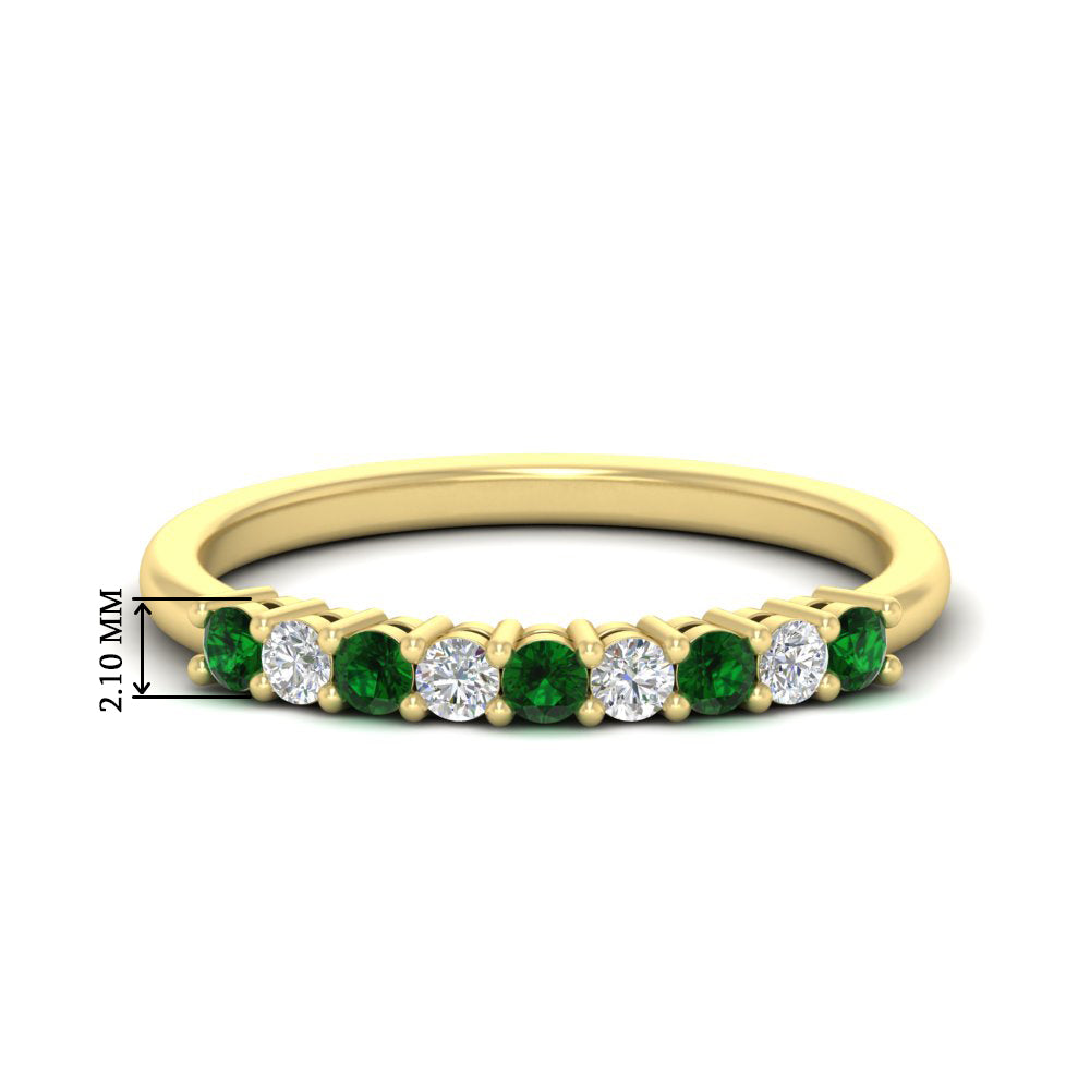 stackable-elegance-round-emerald-0.25-carat-diamond-band-in-yellow-gold-FD8008GEMGR-0.25CT-NL-YG-HW
