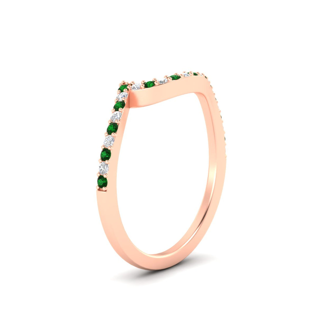 swirl-pave-emerald-wedding-band-in-rose-gold-fdens7806ovbgemgrangle2-nl-rg.jpg?v=1759992381