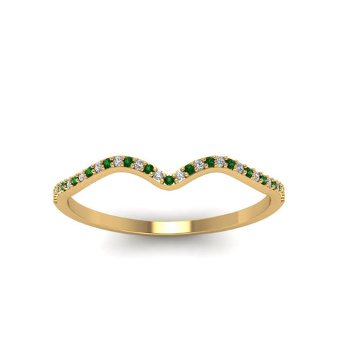 thin-curved-diamond-band-with-emerald-in-18K-yellow-gold-FD8300BGEMGR-NL-YG