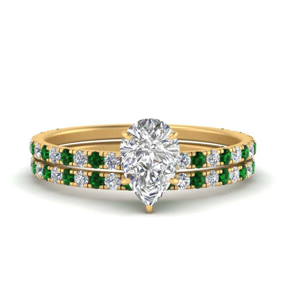 three-quarter-pear-shaped-diamond-gallery-bridal-ring-set-with-emerald-in-FD9168PEGEMGRANGLE3-NL-YG
