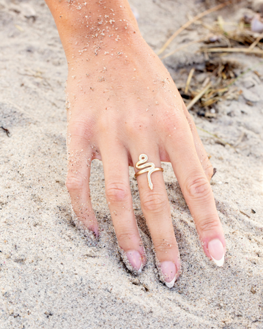 trendy-stackable-serpent-gold-ring-yellow-gold-FDR7897-7-yg