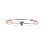 Load image into Gallery viewer, triangle-tiny-stackable-blue-topaz-ring-in-rose-gold-FD9401RORGICBLTO-NL-RG.jpg
