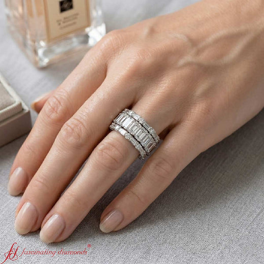 trio-brilliant-cut-round-emerald-baguette-diamond-ring-FDEWB8331-WG