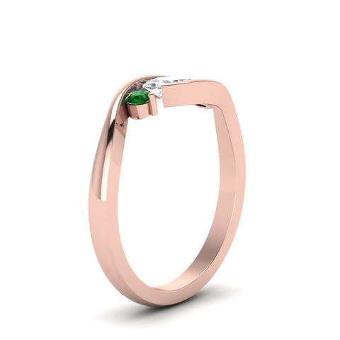 twist-3-stone-engagement-ring-with-emerald-in-rose-gold-FD8896GEMGRANGLE2-NL-RG