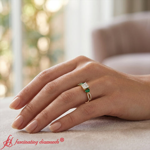 twisted-split-princess-cut-vine-engagement-ring-with-emerald-in-yellow-gold-FDENR3211PR_fancy-1